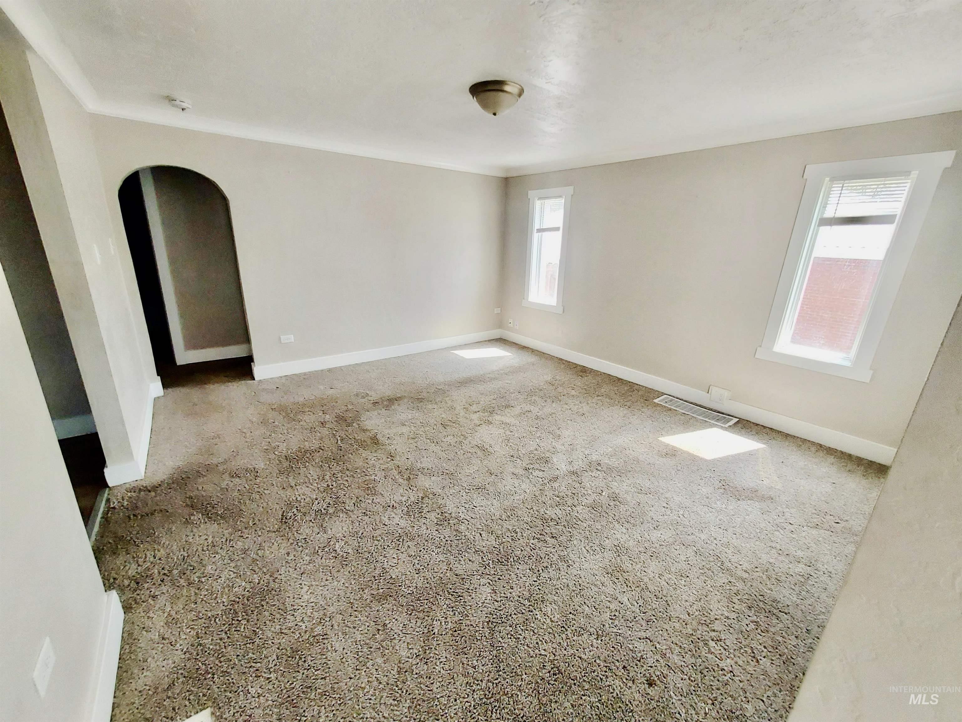 944 J St Property Photo 4