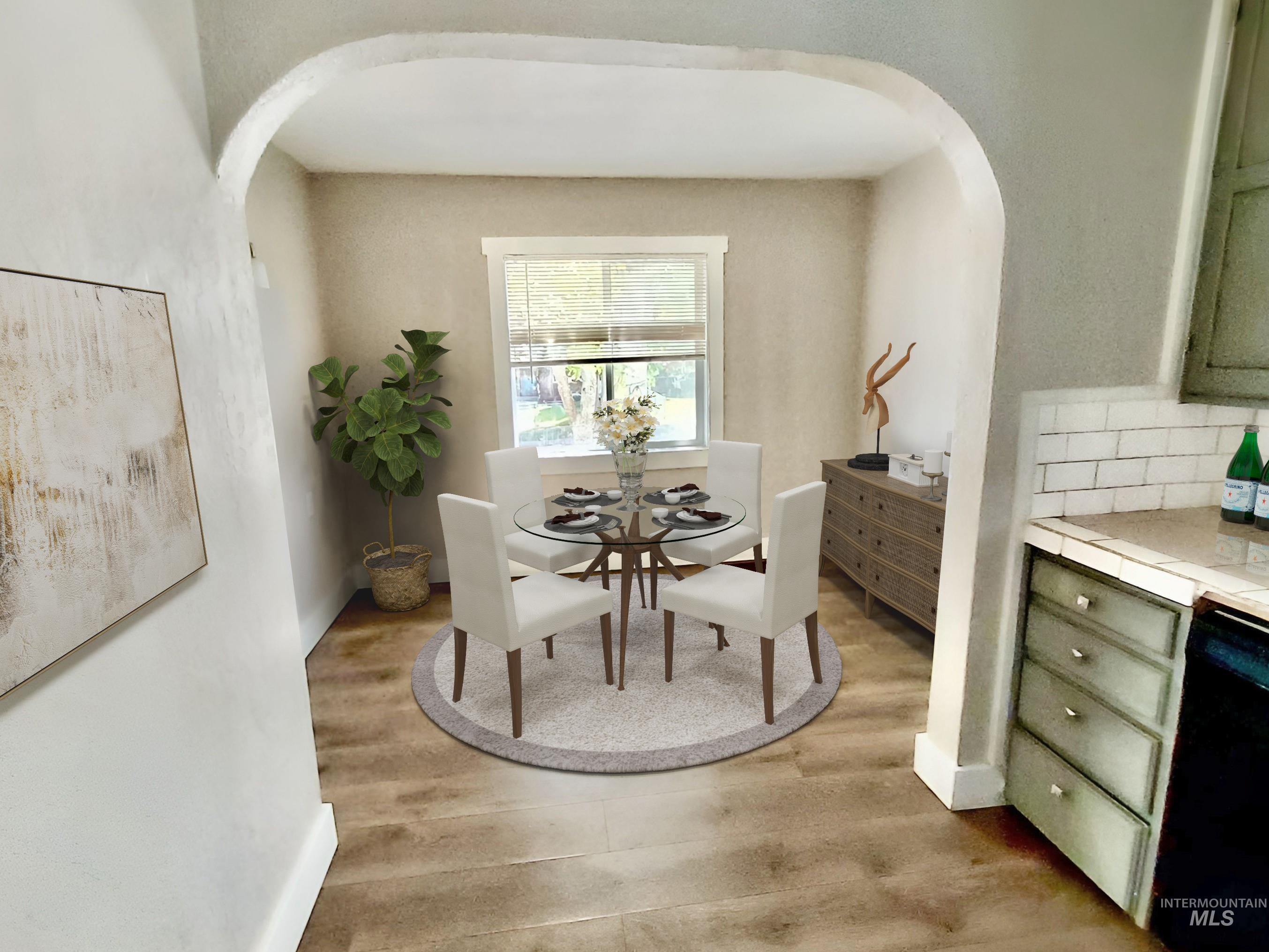 944 J St Property Photo 10