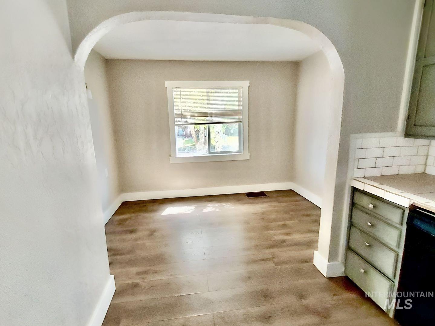 944 J St Property Photo 11