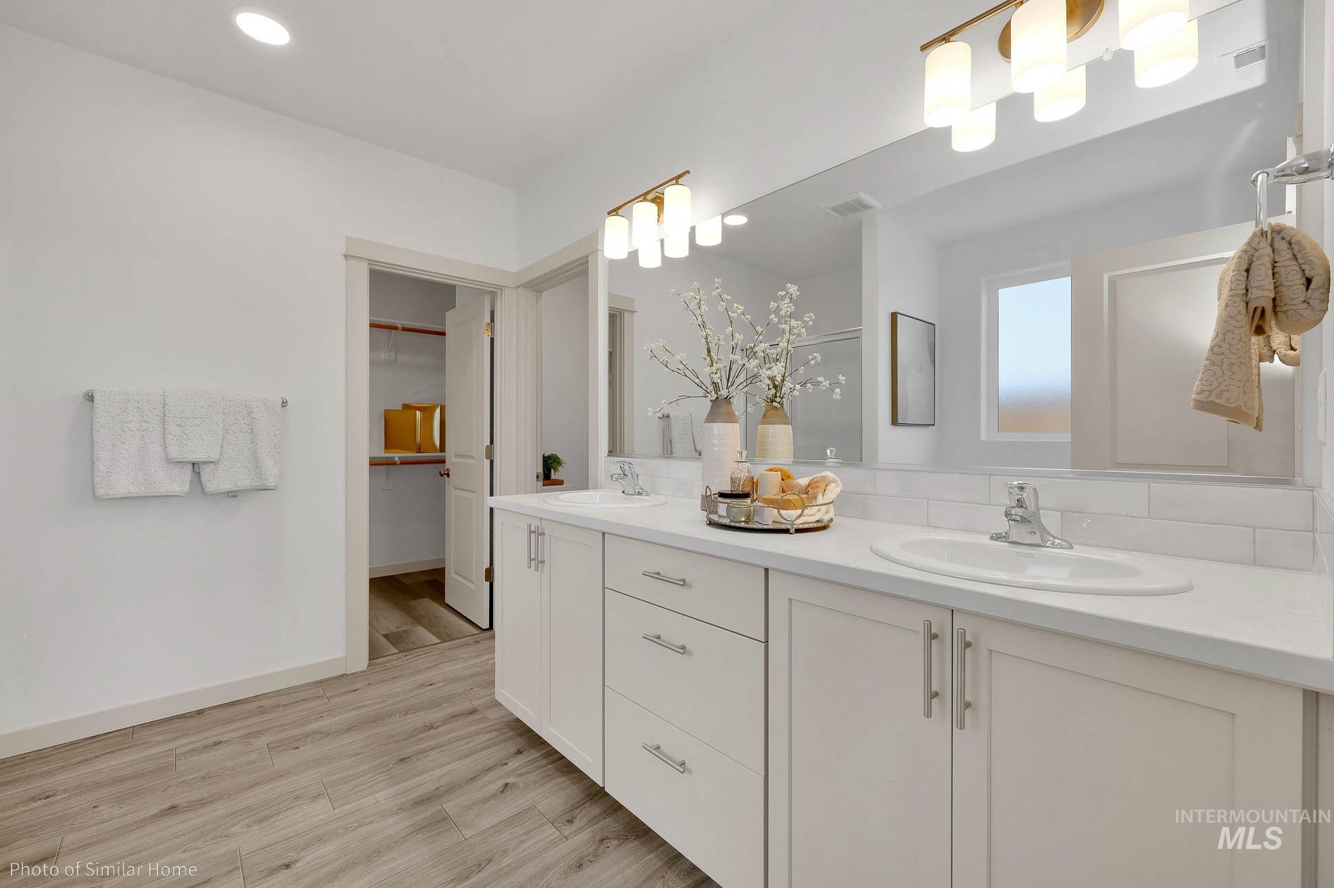 17254 N Sendoa Pl Property Photo 9