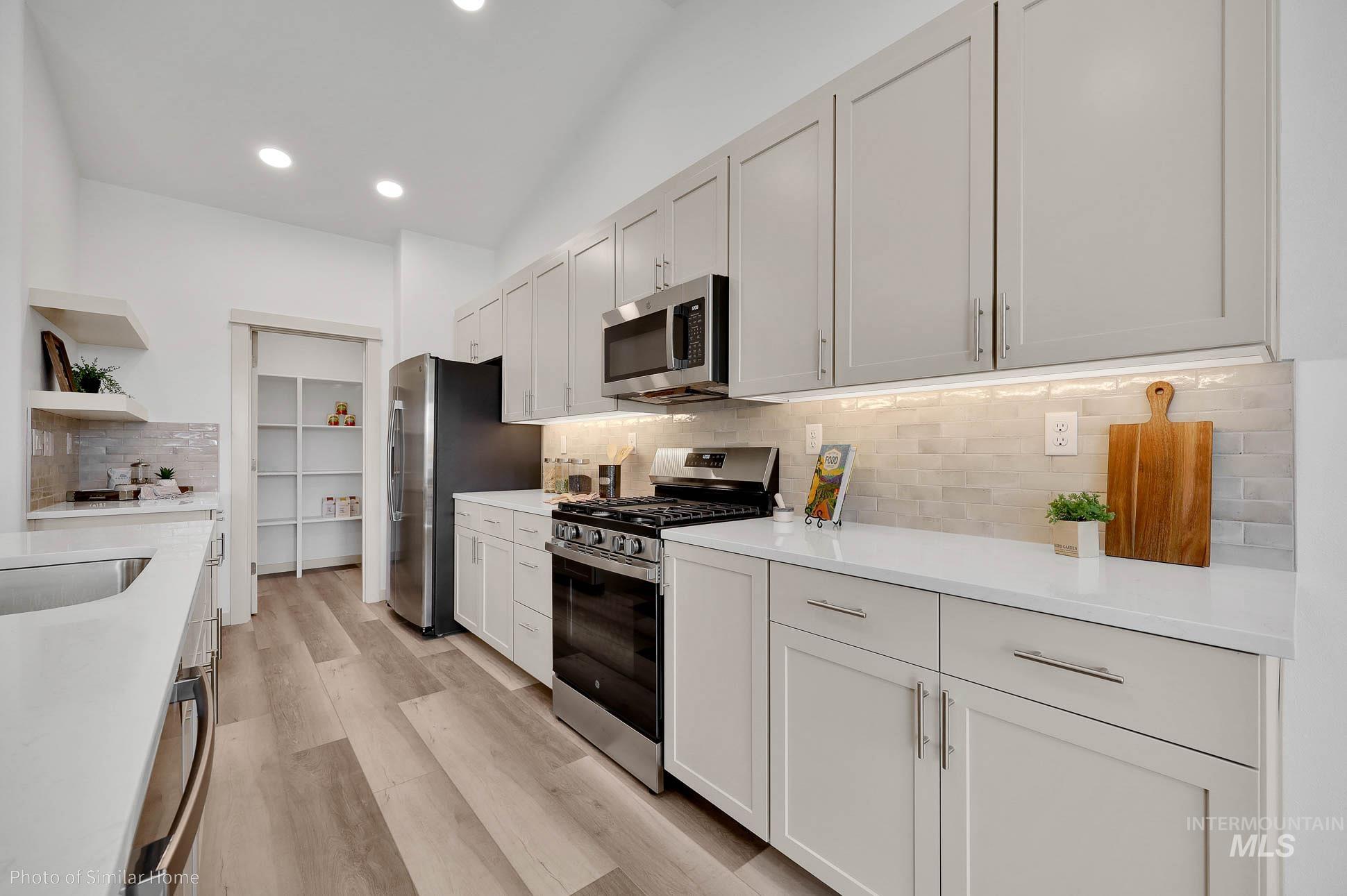 17254 N Sendoa Pl Property Photo 15