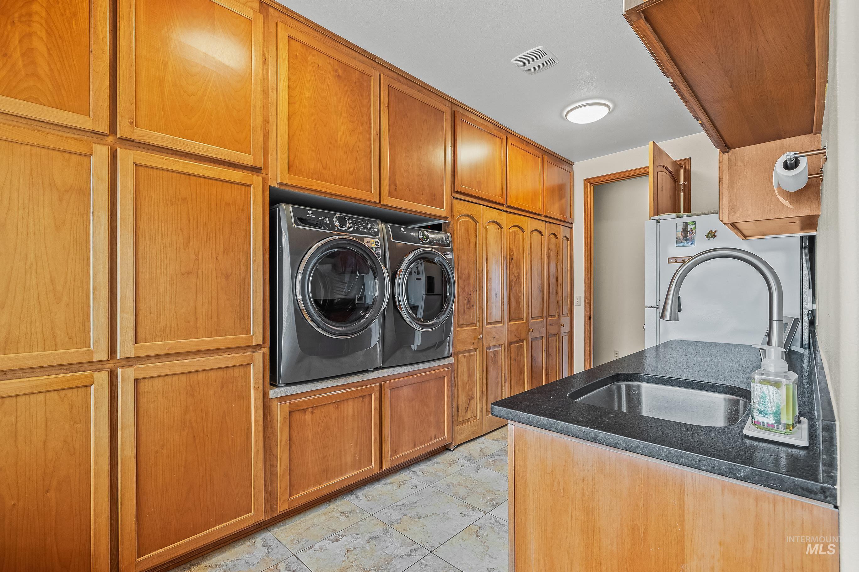 3315 Michael Drive Property Photo 17