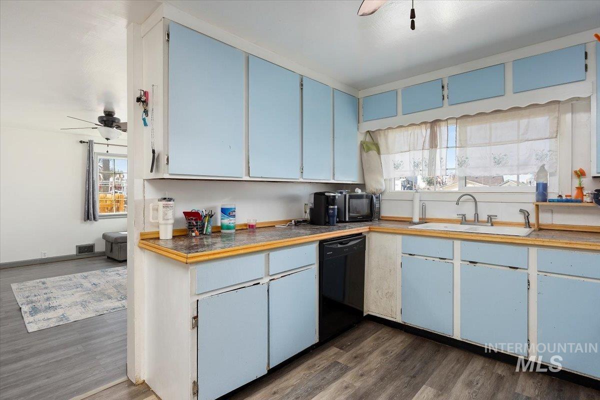 160 Ash Street Property Photo 1