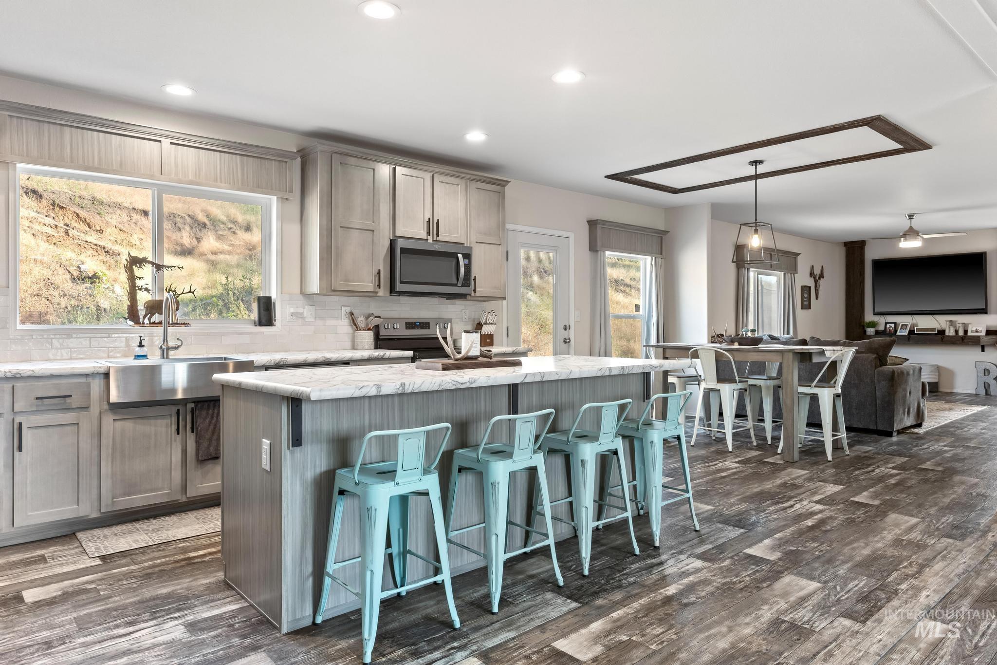 159 Porter Creek Rd Property Photo 1