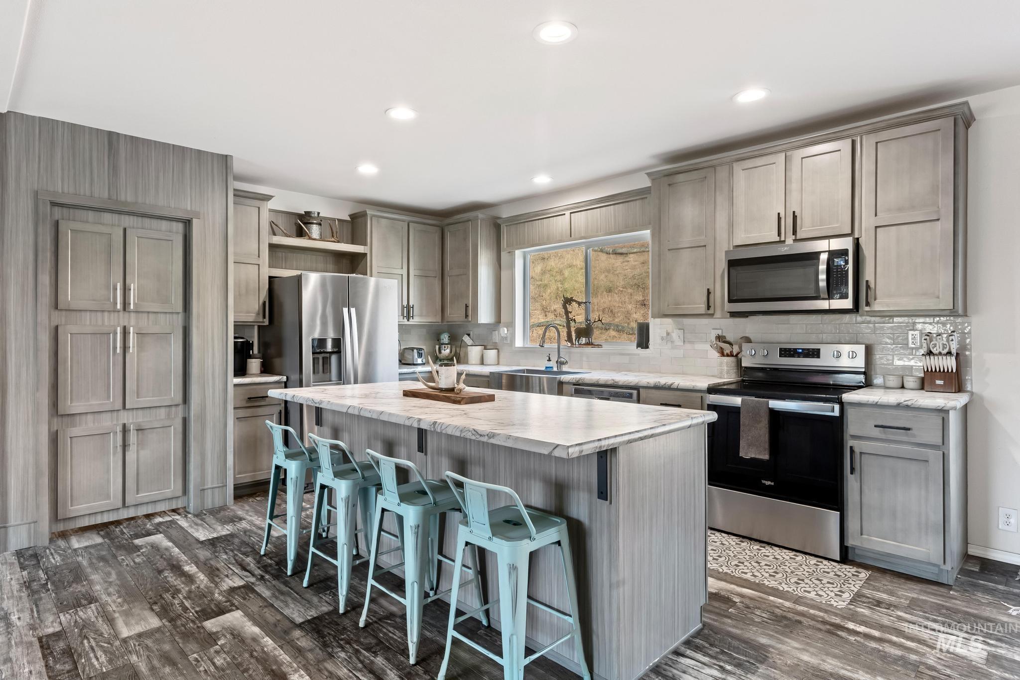 159 Porter Creek Rd Property Photo 4