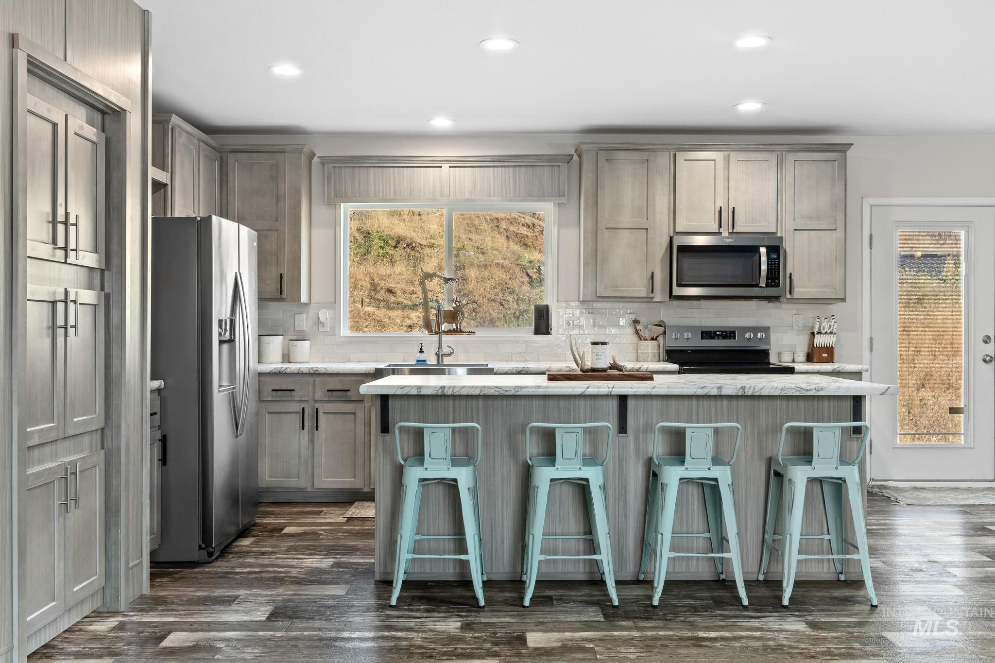 159 Porter Creek Rd Property Photo 8