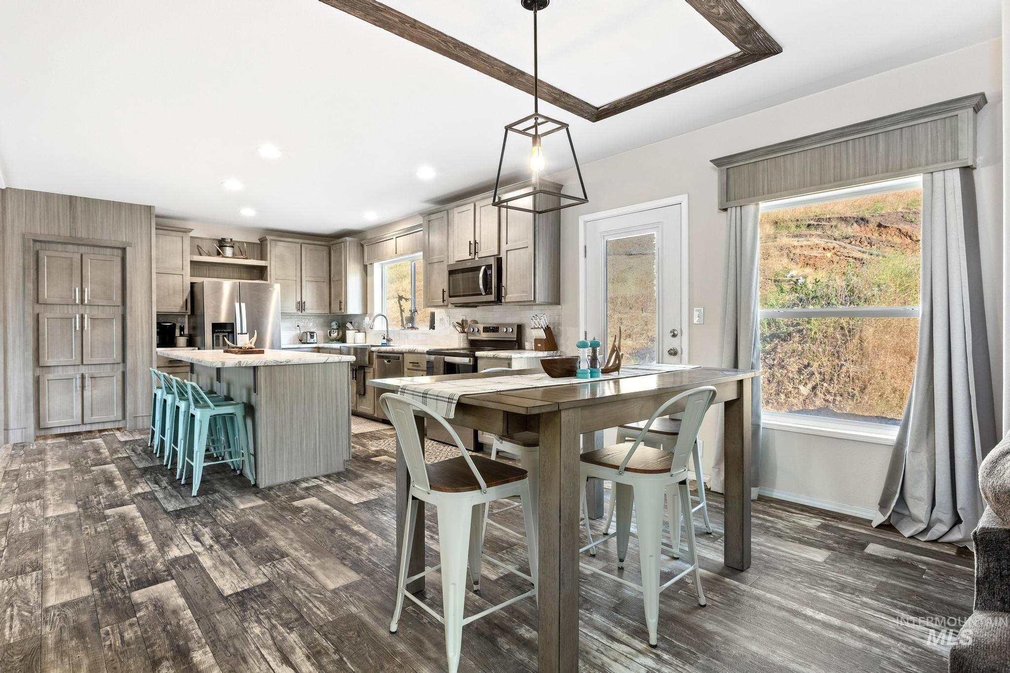 159 Porter Creek Rd Property Photo 12