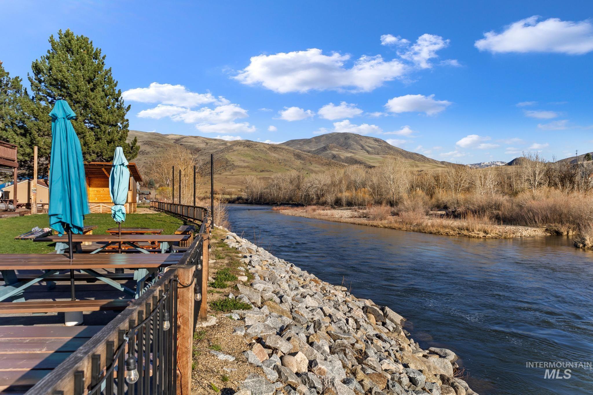 159 Porter Creek Rd Property Photo 49