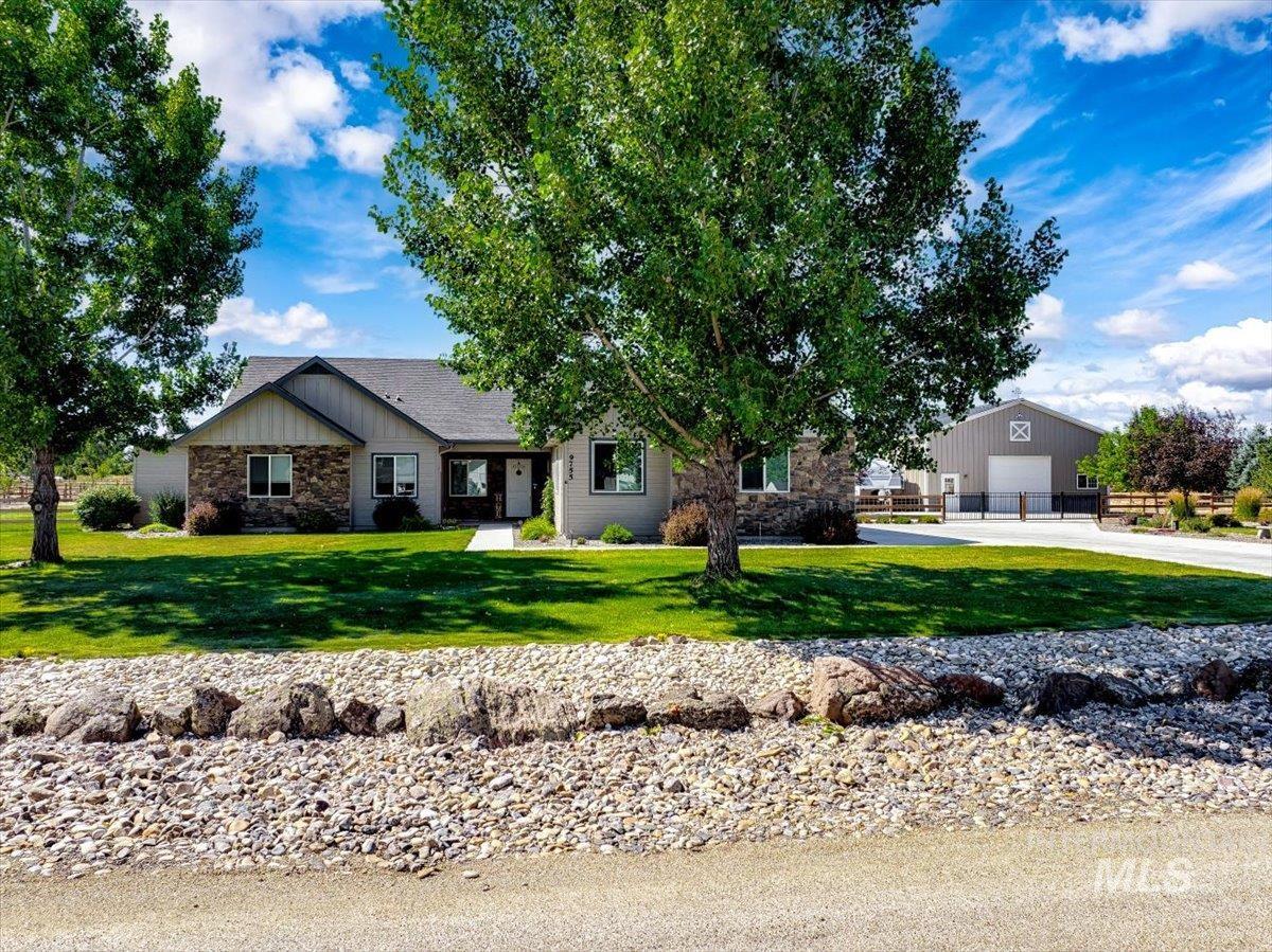 9755 Kelly Way Property Photo 1