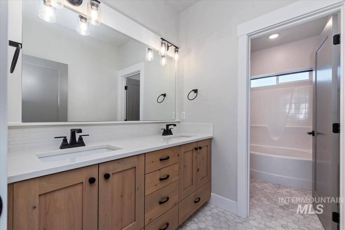 7722 W Meltwater Lane Property Photo 32