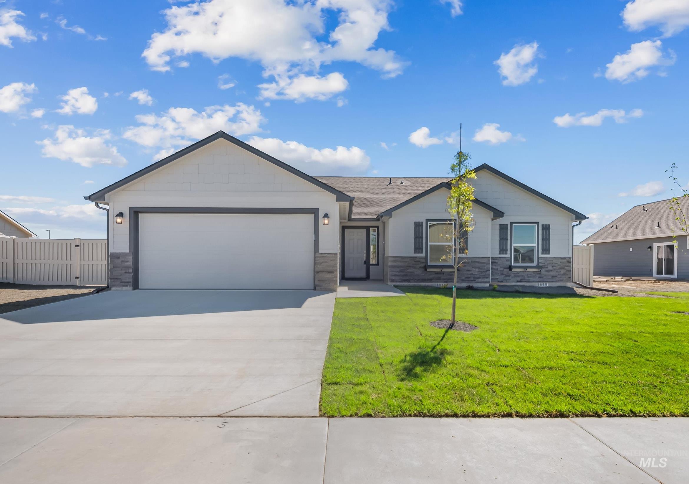 3120 River Bluff Ct Property Photo 1