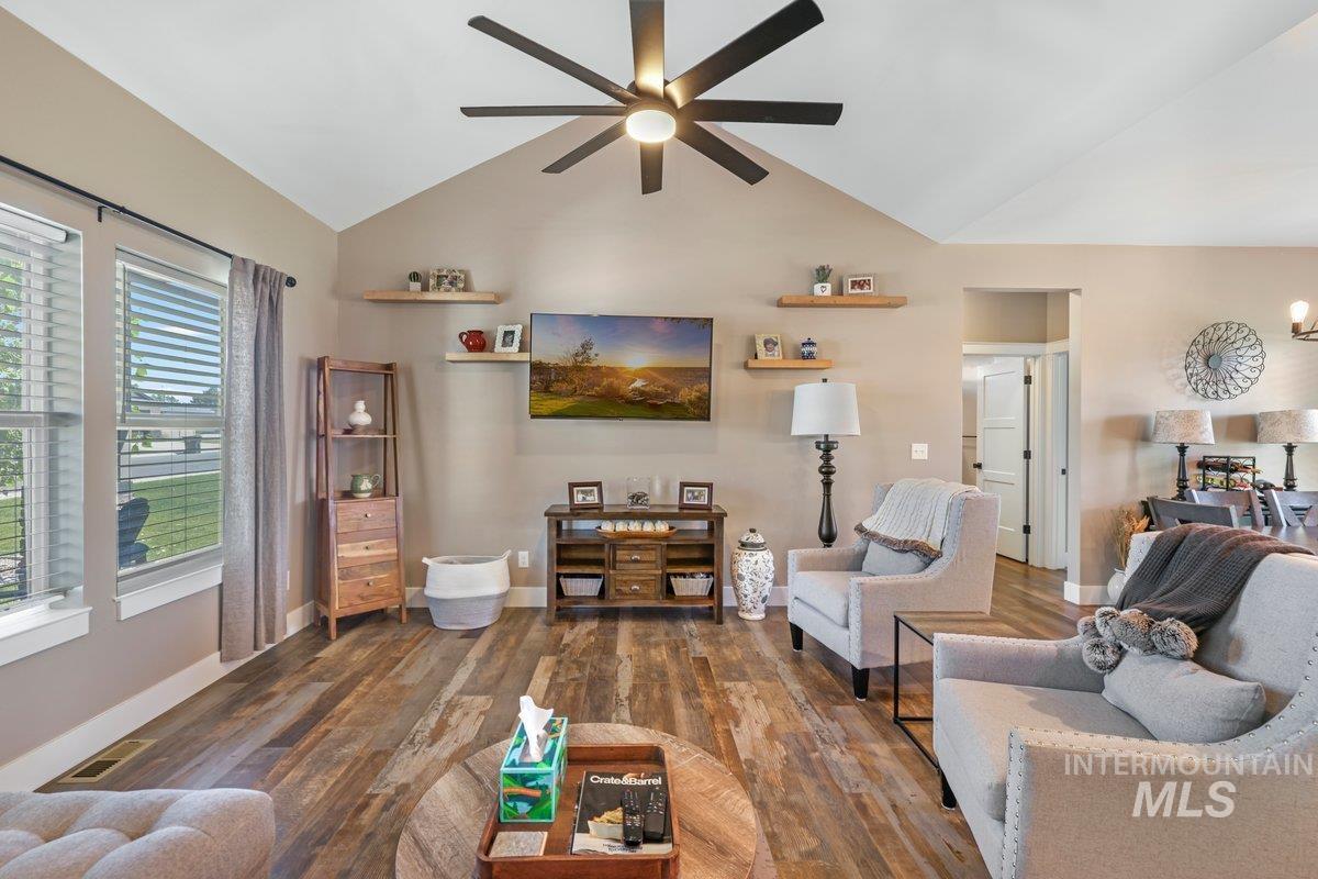 905 Black Mountain Road Property Photo 1