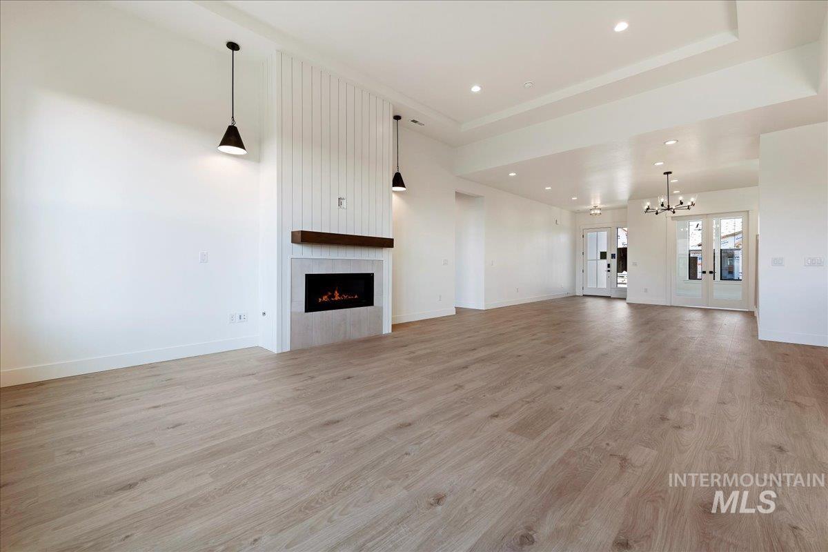 6829 N Valley Breeze Avenue Property Photo 6