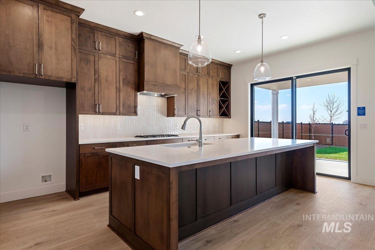 6829 N Valley Breeze Avenue Property Photo 11