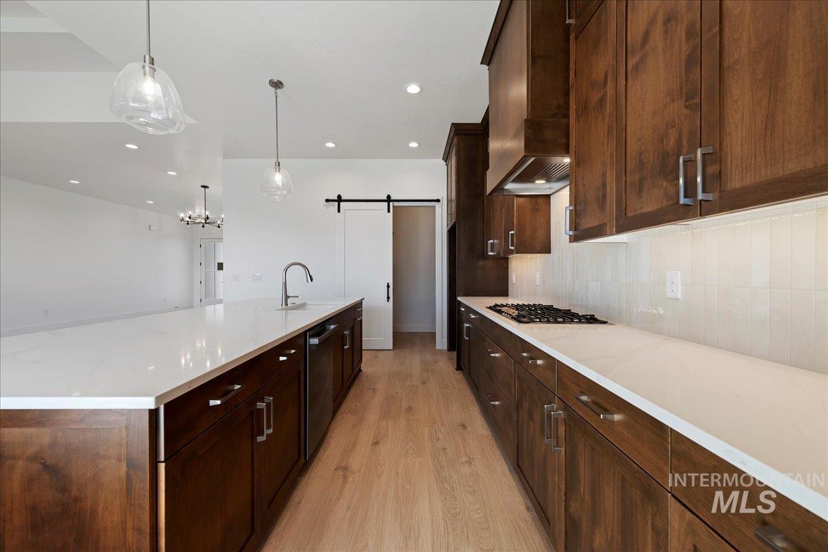 6829 N Valley Breeze Avenue Property Photo 14