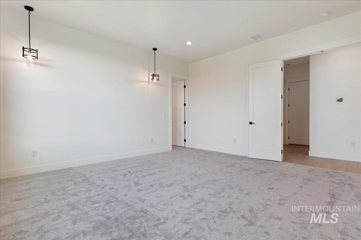 6829 N Valley Breeze Avenue Property Photo 17