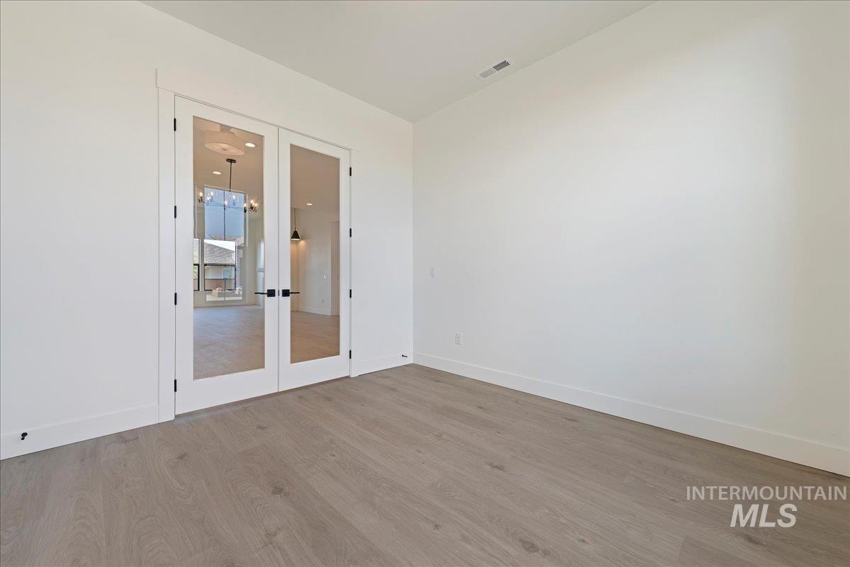 6829 N Valley Breeze Avenue Property Photo 18