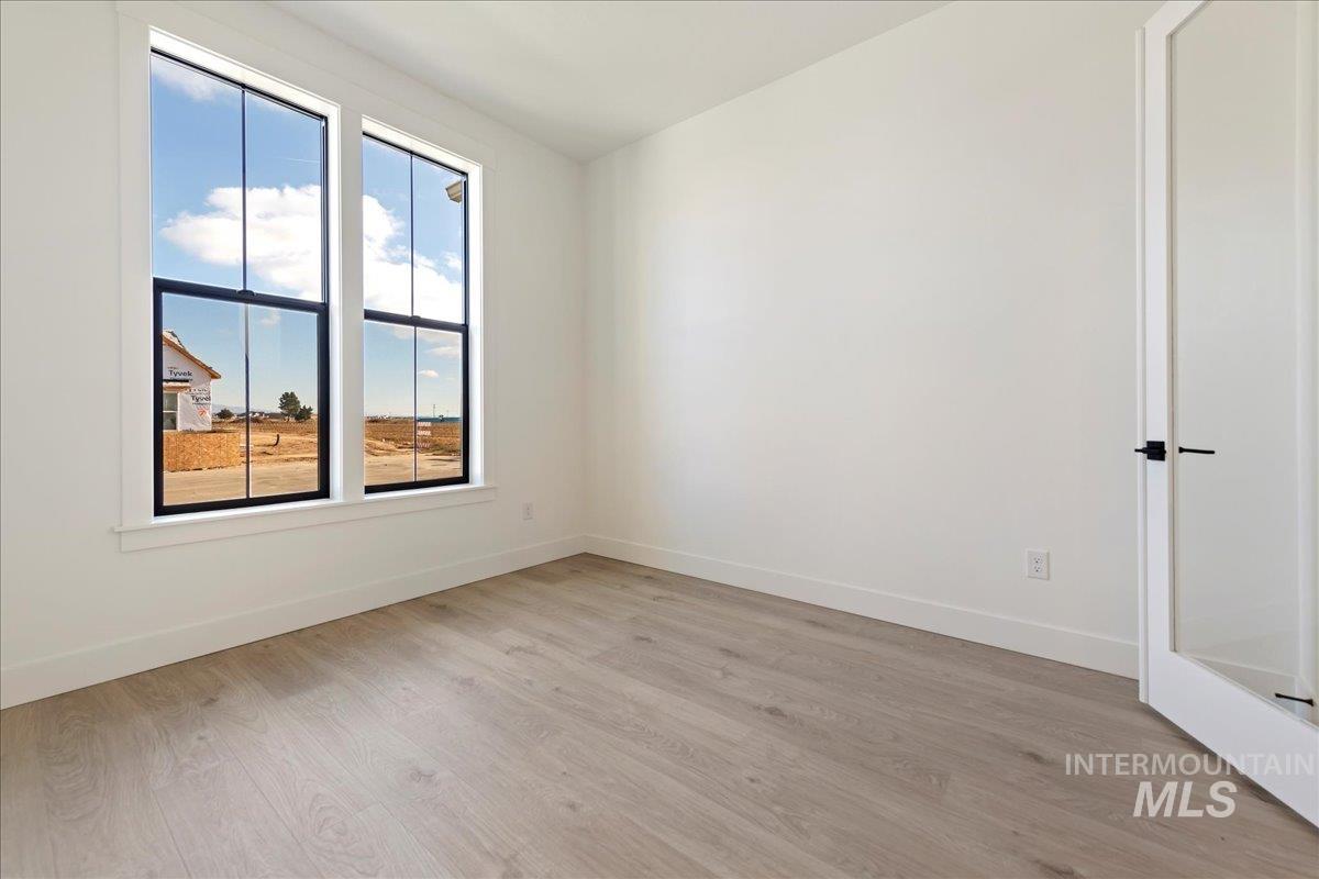 6829 N Valley Breeze Avenue Property Photo 19