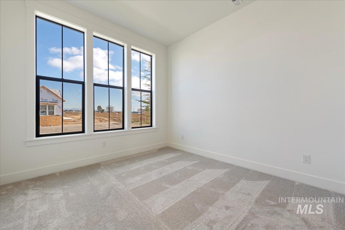 6829 N Valley Breeze Avenue Property Photo 20