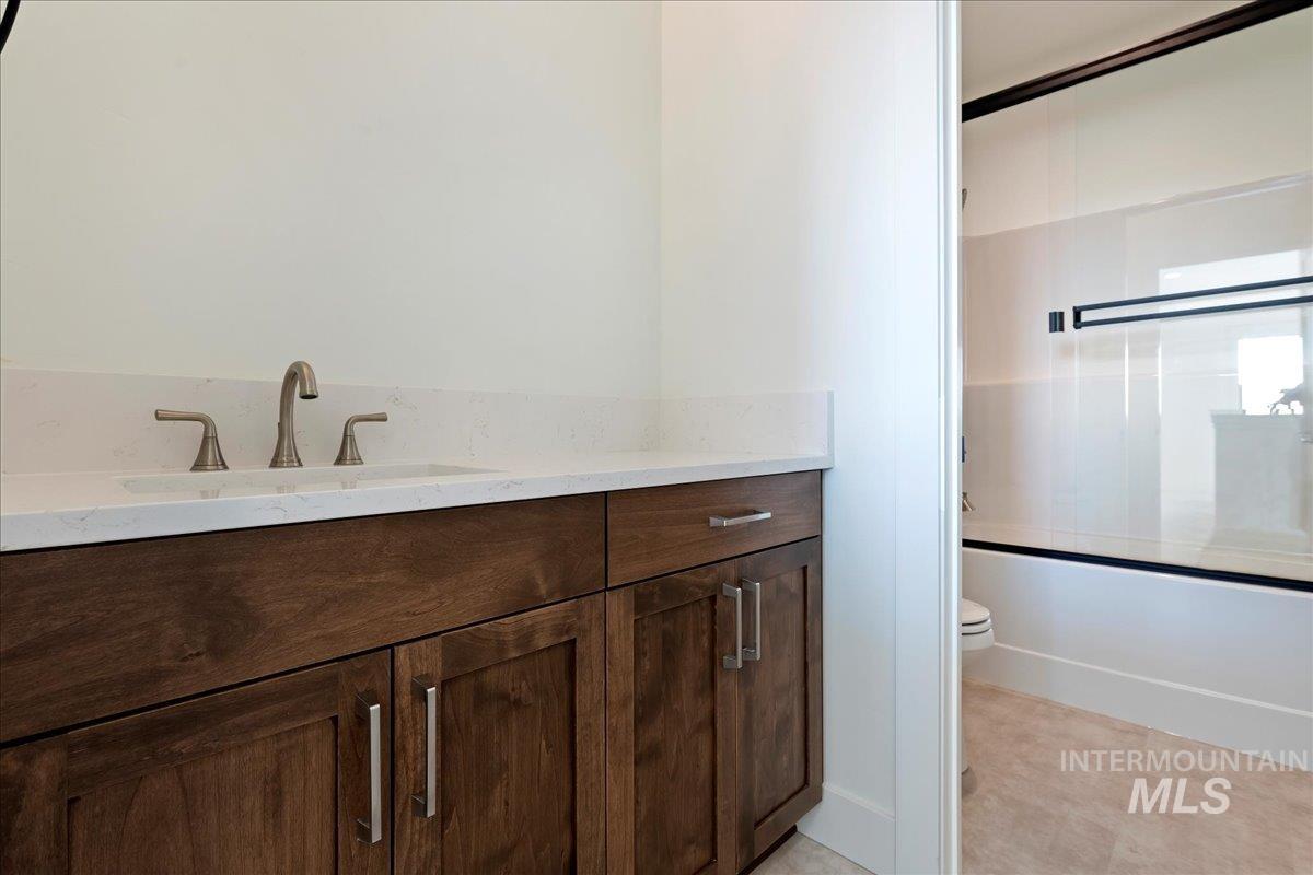 6829 N Valley Breeze Avenue Property Photo 31