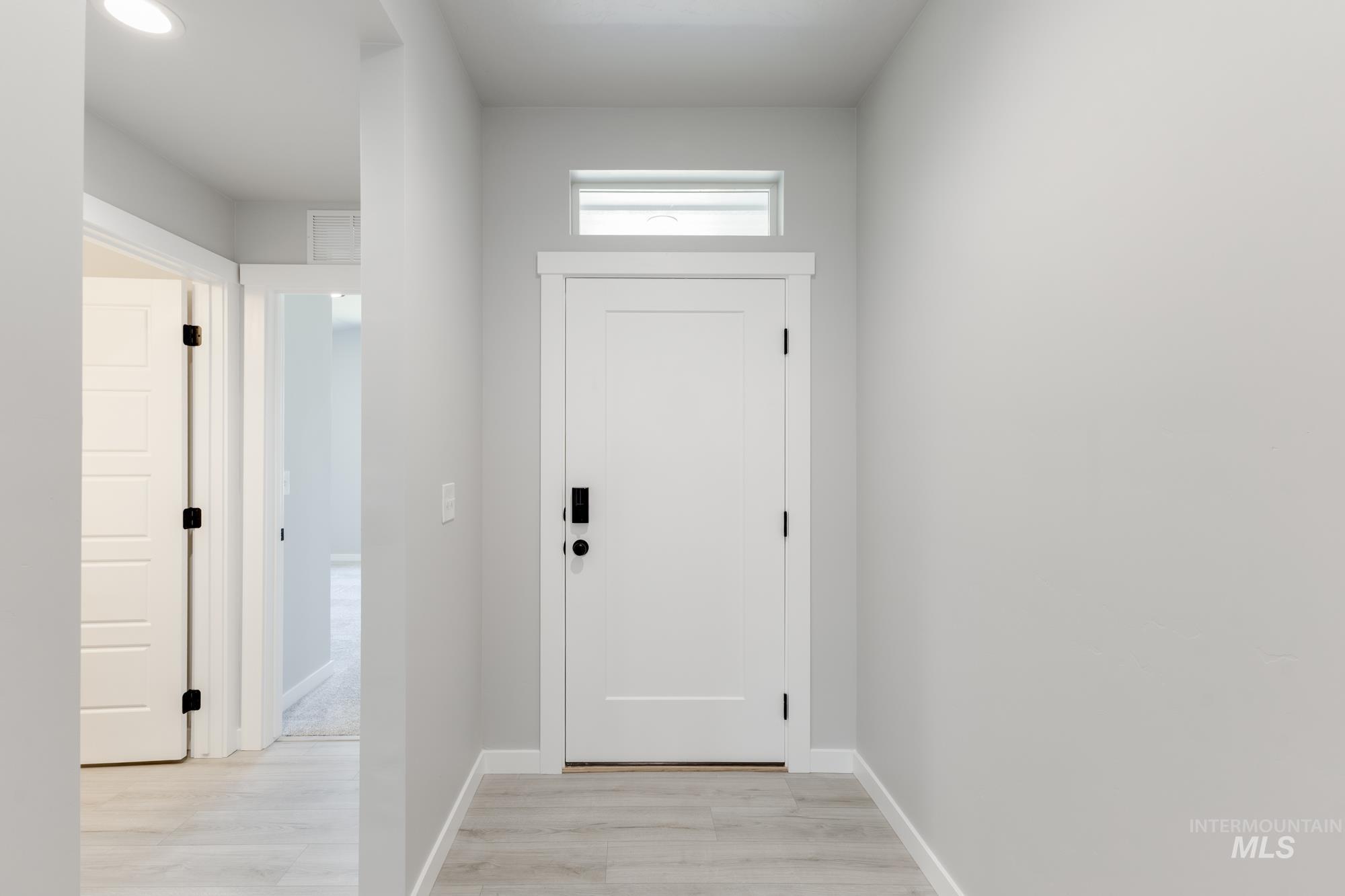 2384 N Carly Ave Property Photo 3