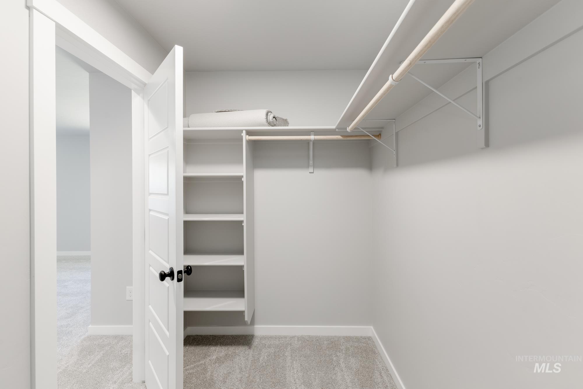 2384 N Carly Ave Property Photo 21