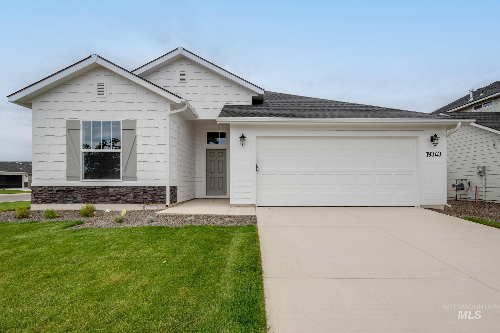 19343 Schooner Ave Property Photo 1