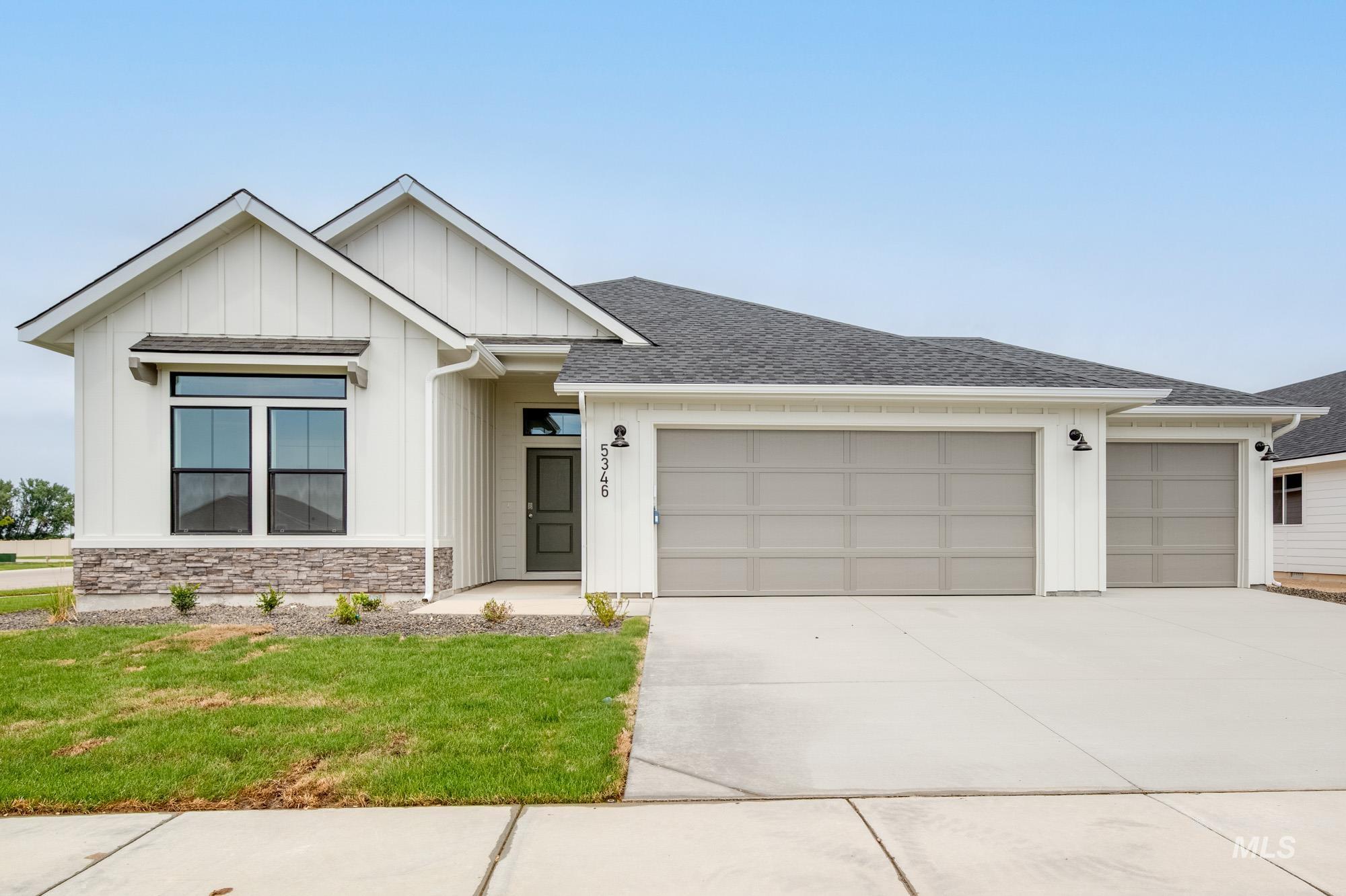 5346 E Grizzly St Property Photo 1