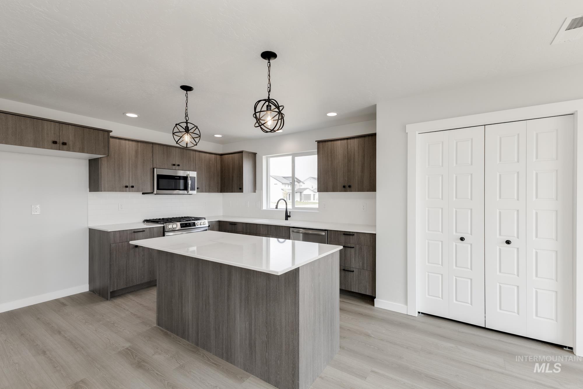 5343 E Burnte Peak St Property Photo 4