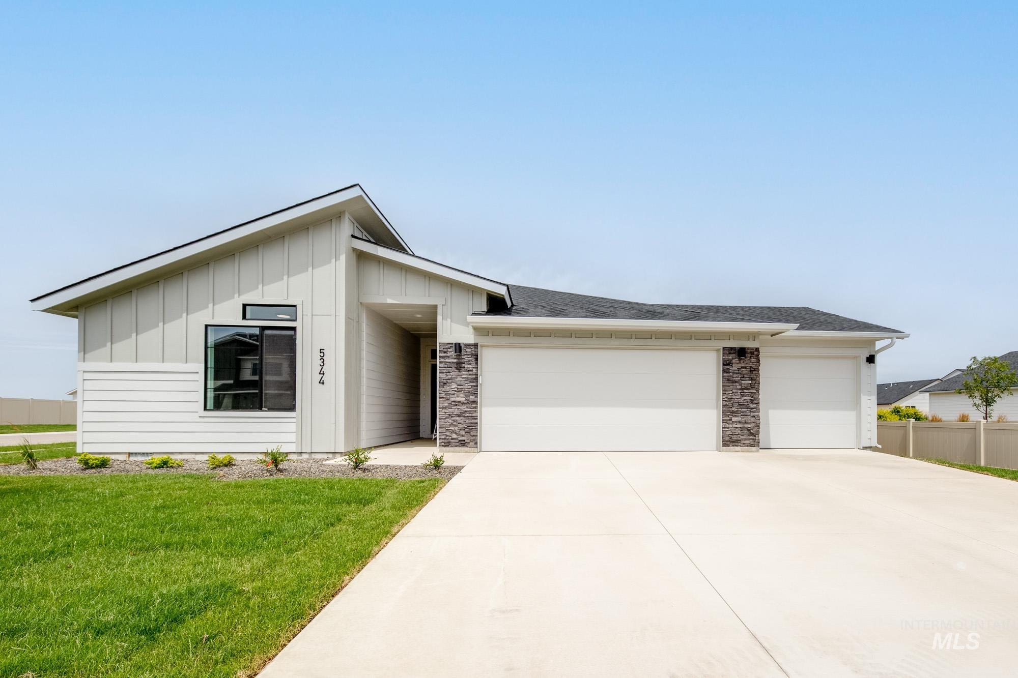 5344 E Burnte Peak St Property Photo 1