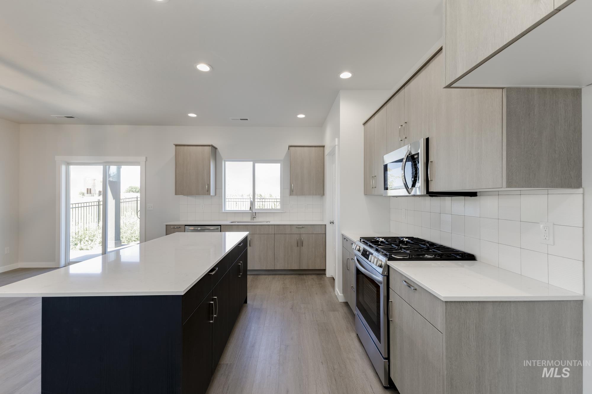 4995 S Amorita Ave Property Photo 6