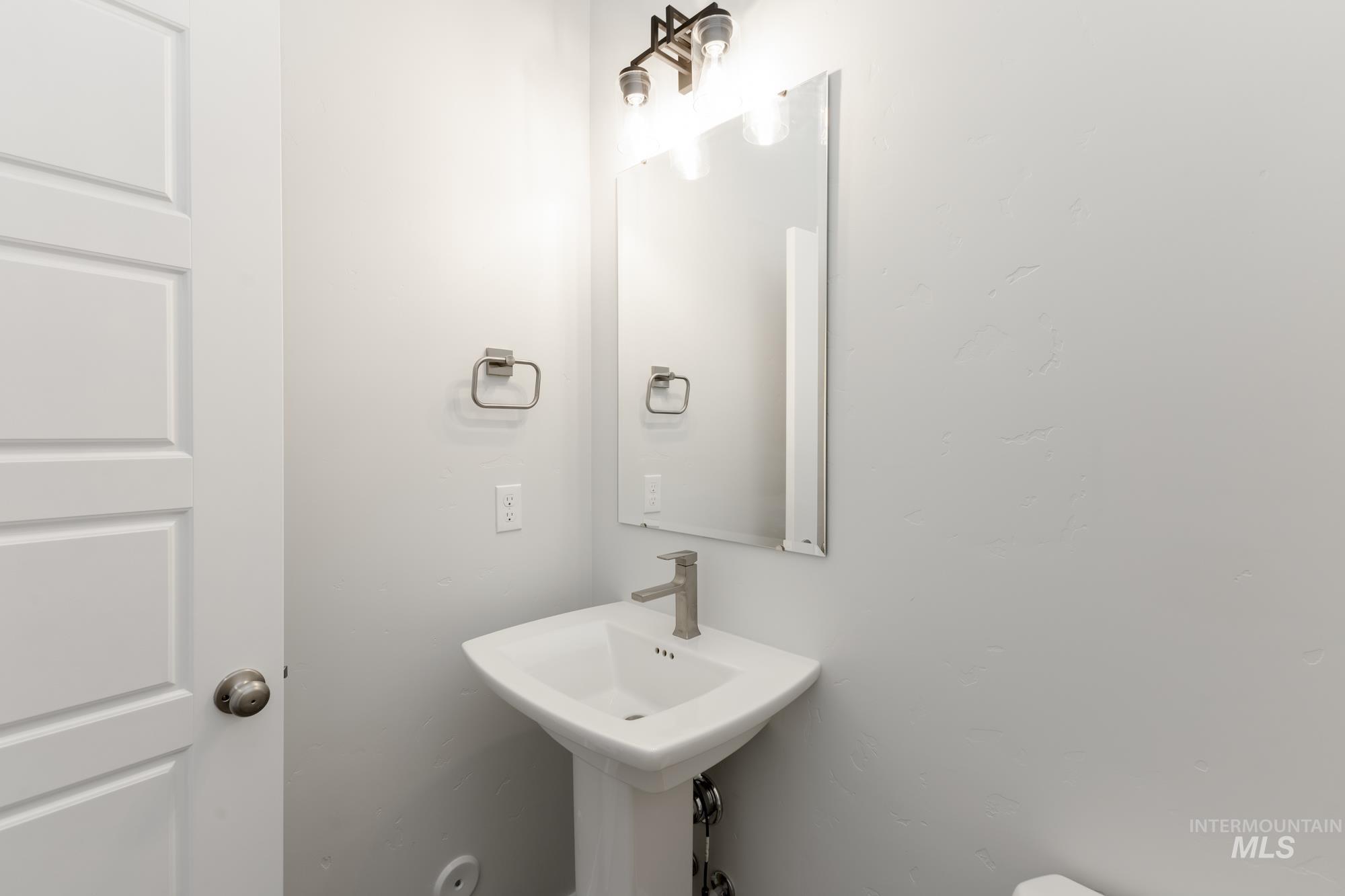 4995 S Amorita Ave Property Photo 12