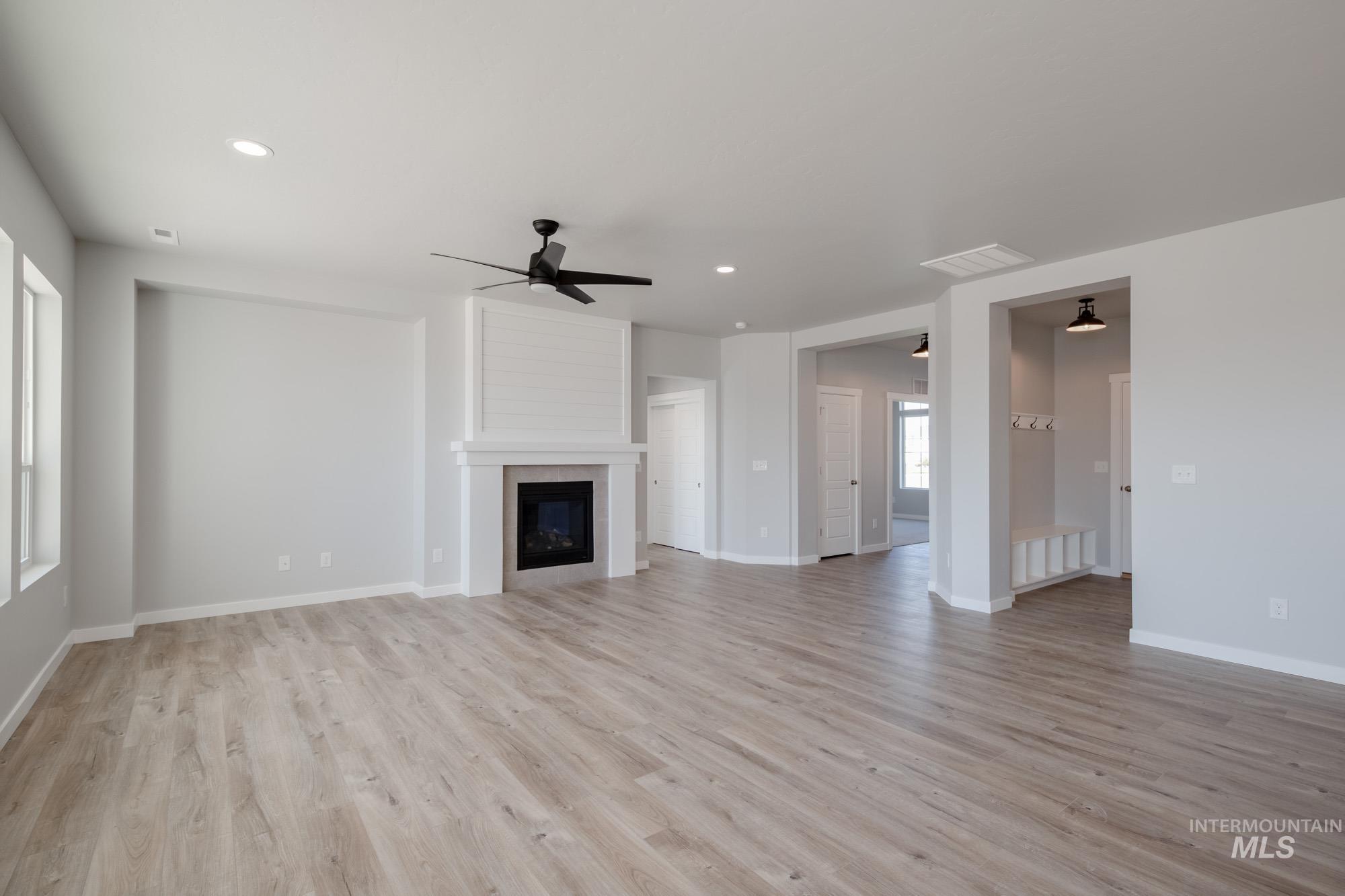 16696 Carlin Ave Property Photo 19