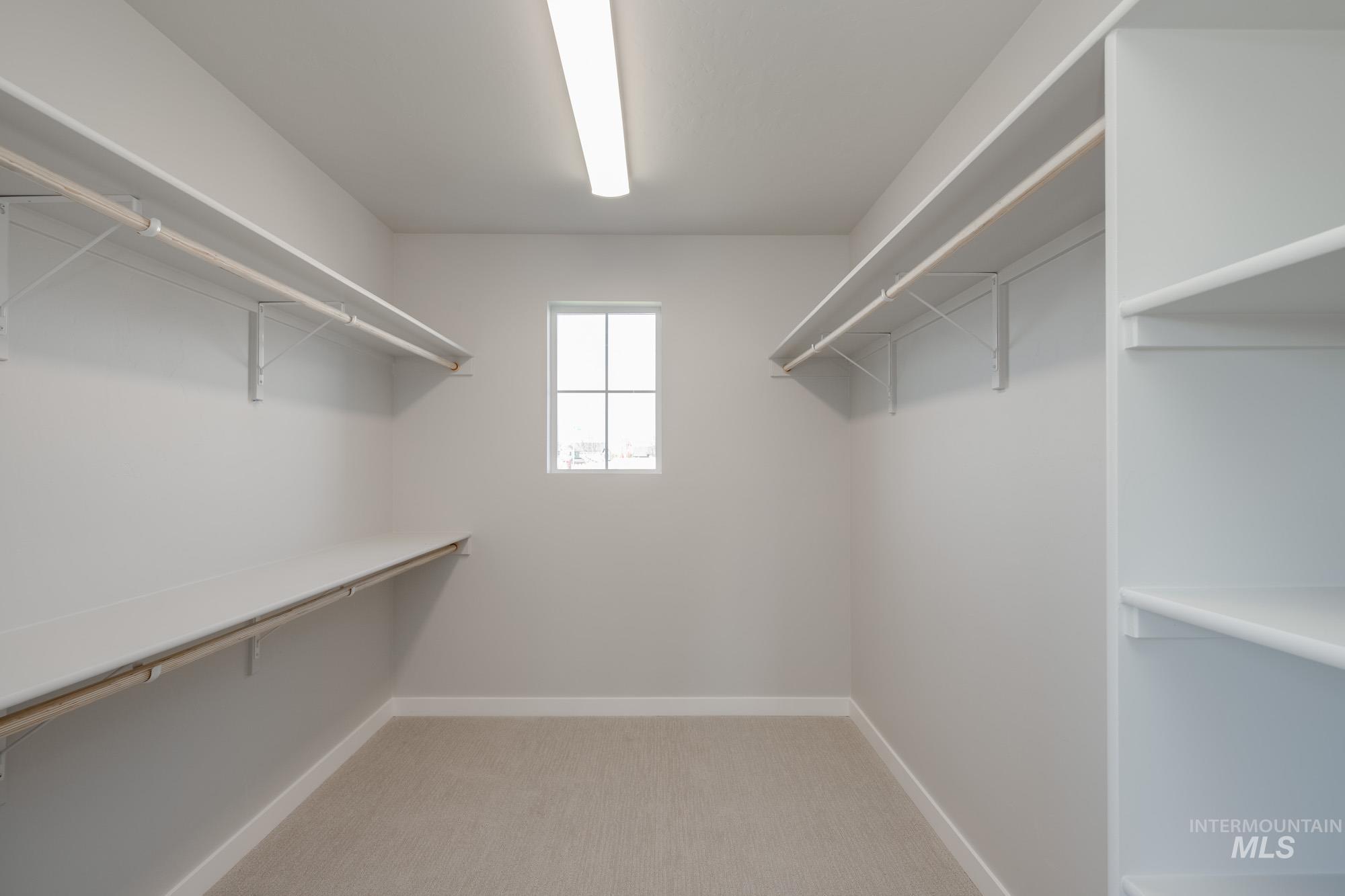 16696 Carlin Ave Property Photo 25