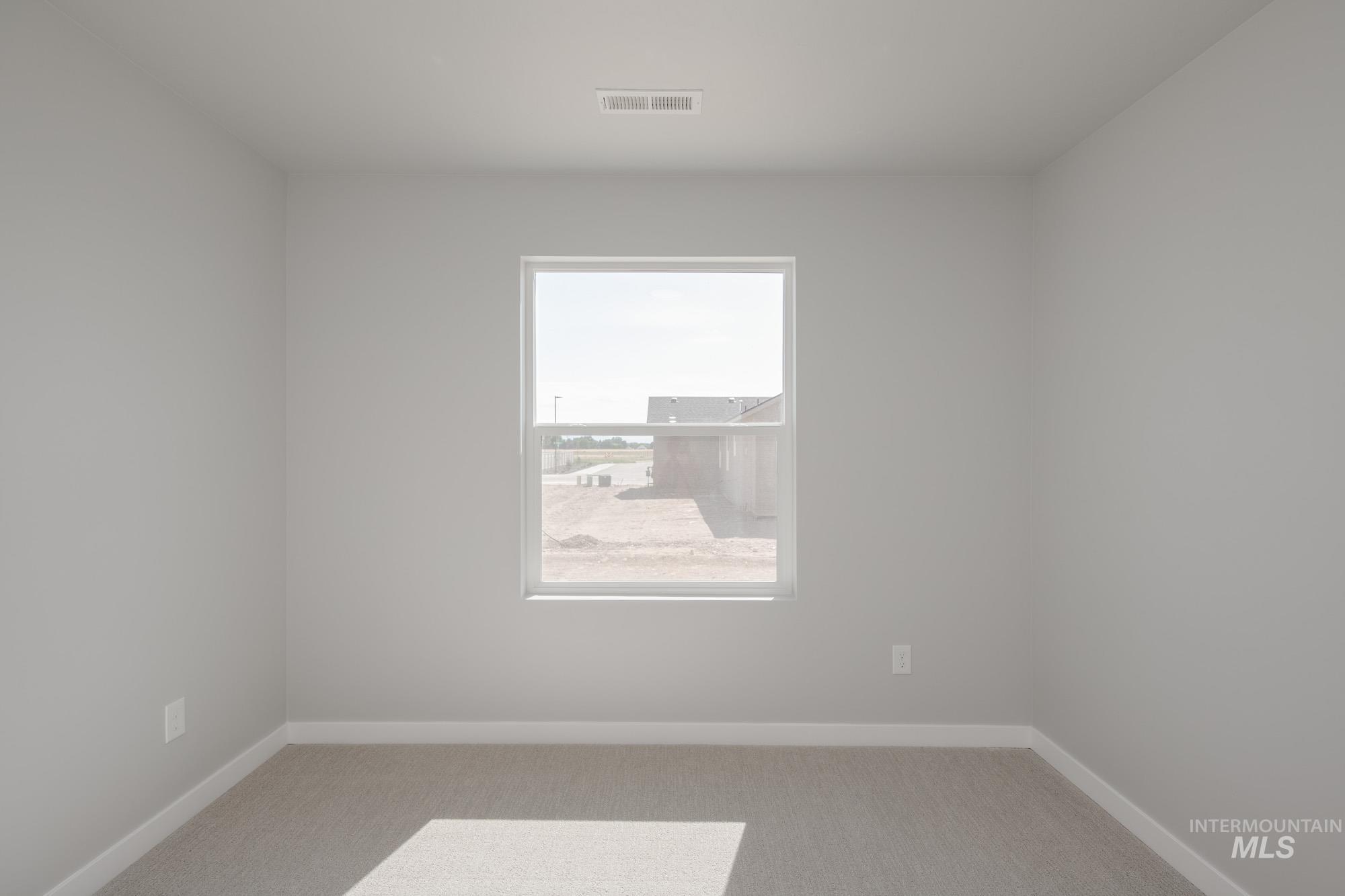 16696 Carlin Ave Property Photo 26