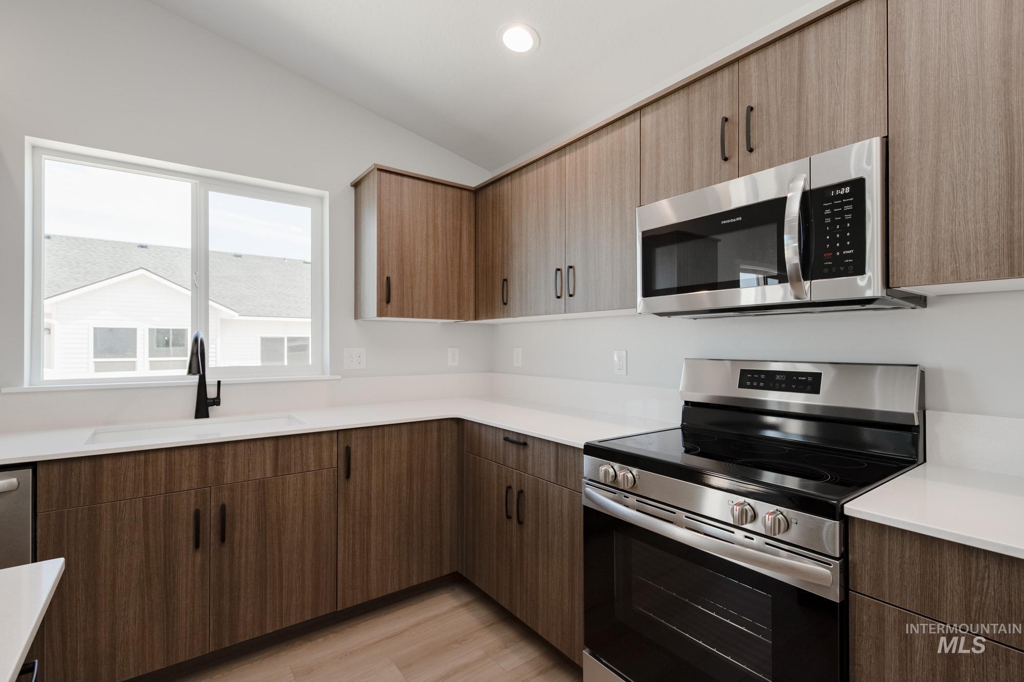 13342 Cut St Property Photo 5