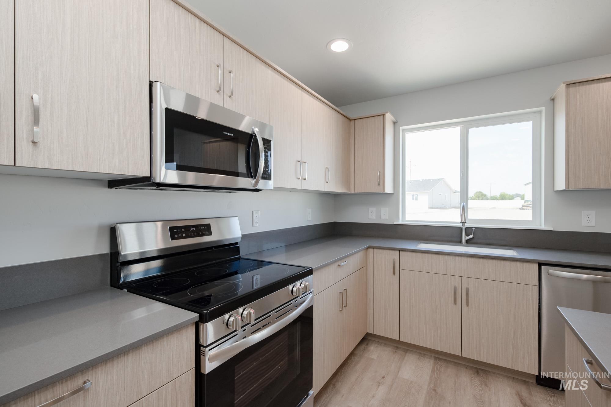 16271 Backfill Pl Property Photo 8