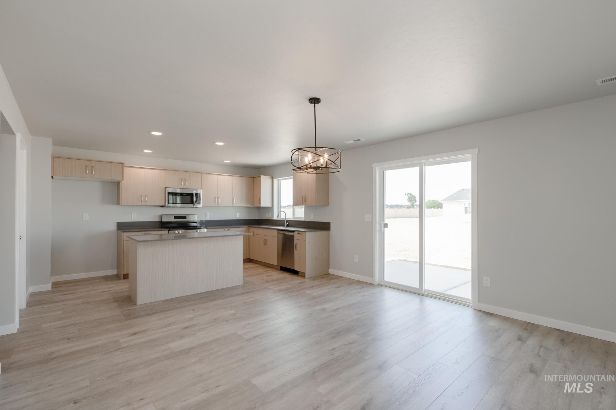 16271 Backfill Pl Property Photo 9