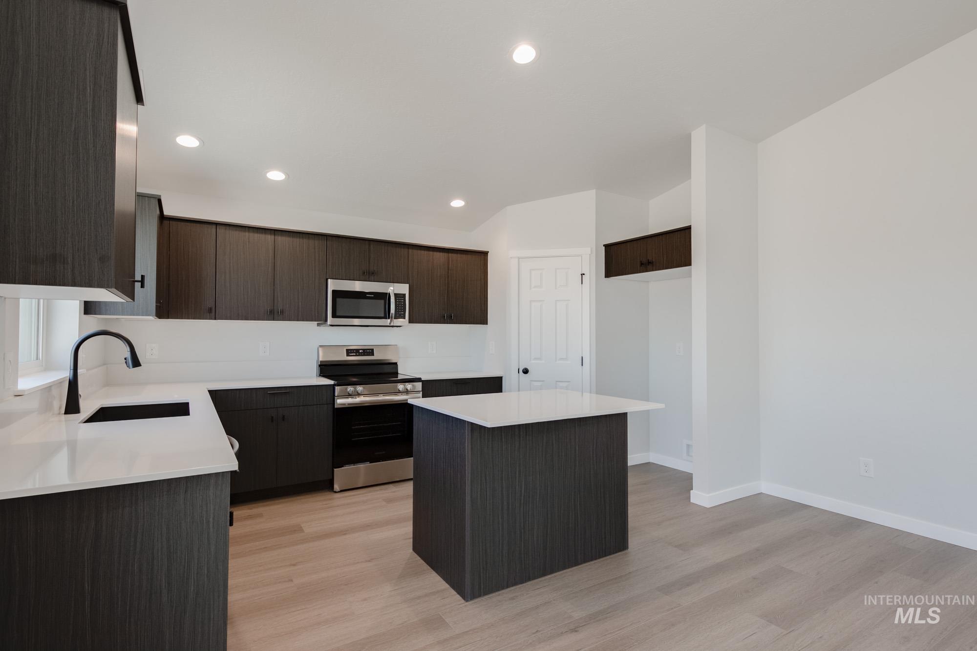 16290 Backfill Pl Property Photo 7