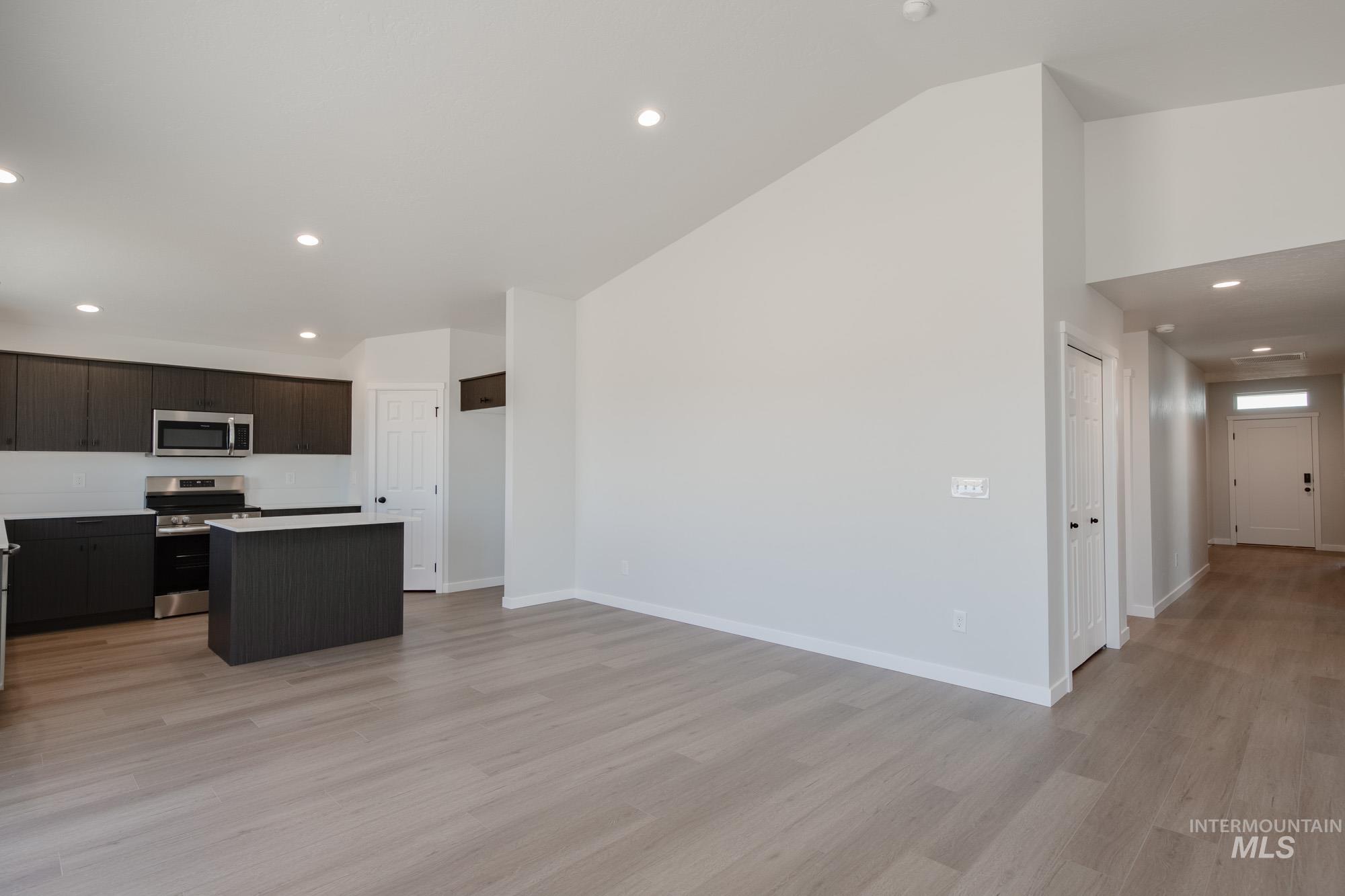 16290 Backfill Pl Property Photo 11