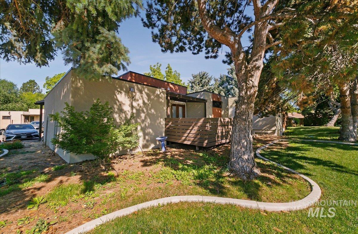 1857 S Tuesday Ln Property Photo 4