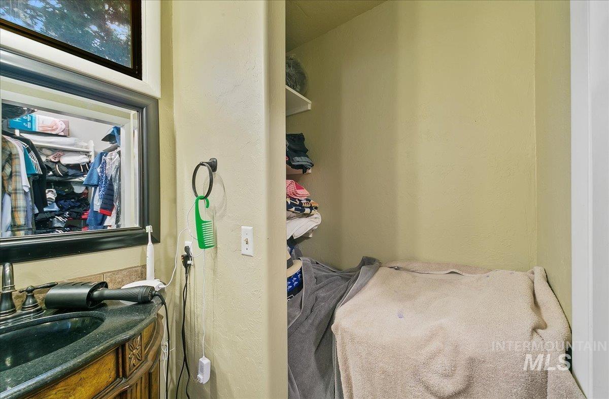 1857 S Tuesday Ln Property Photo 17