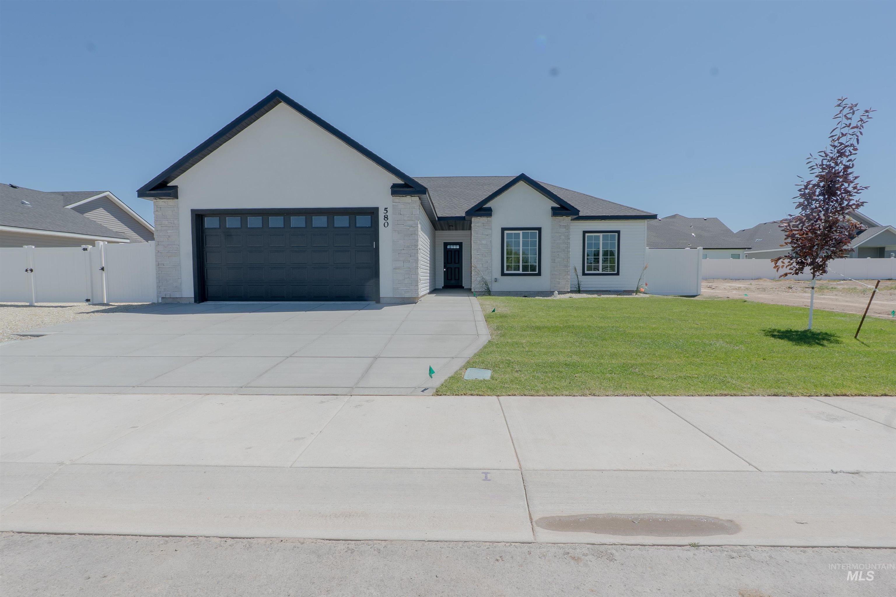 580 Eclipse Drive Property Photo 1