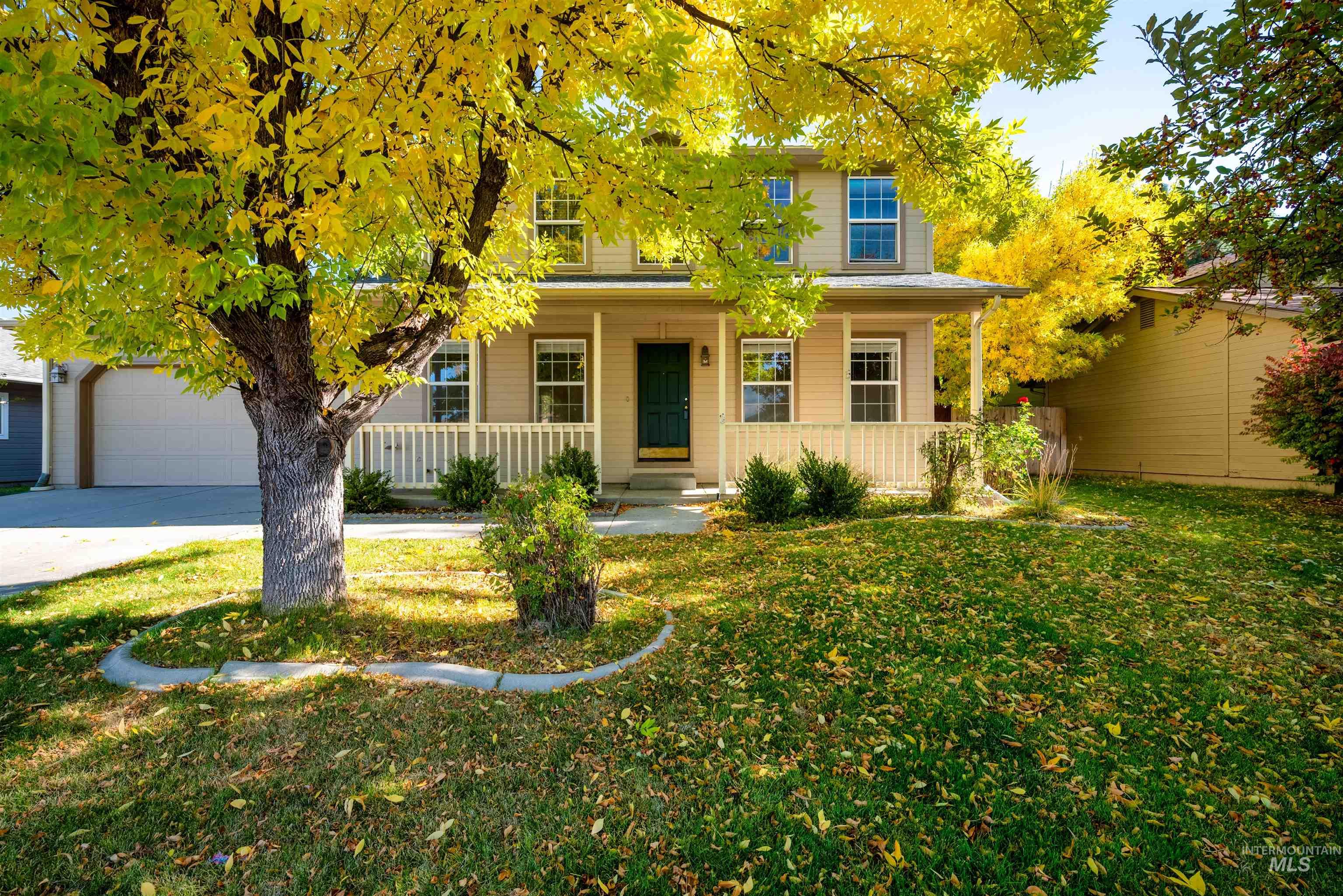 4394 S Silverwood Place Property Photo 3