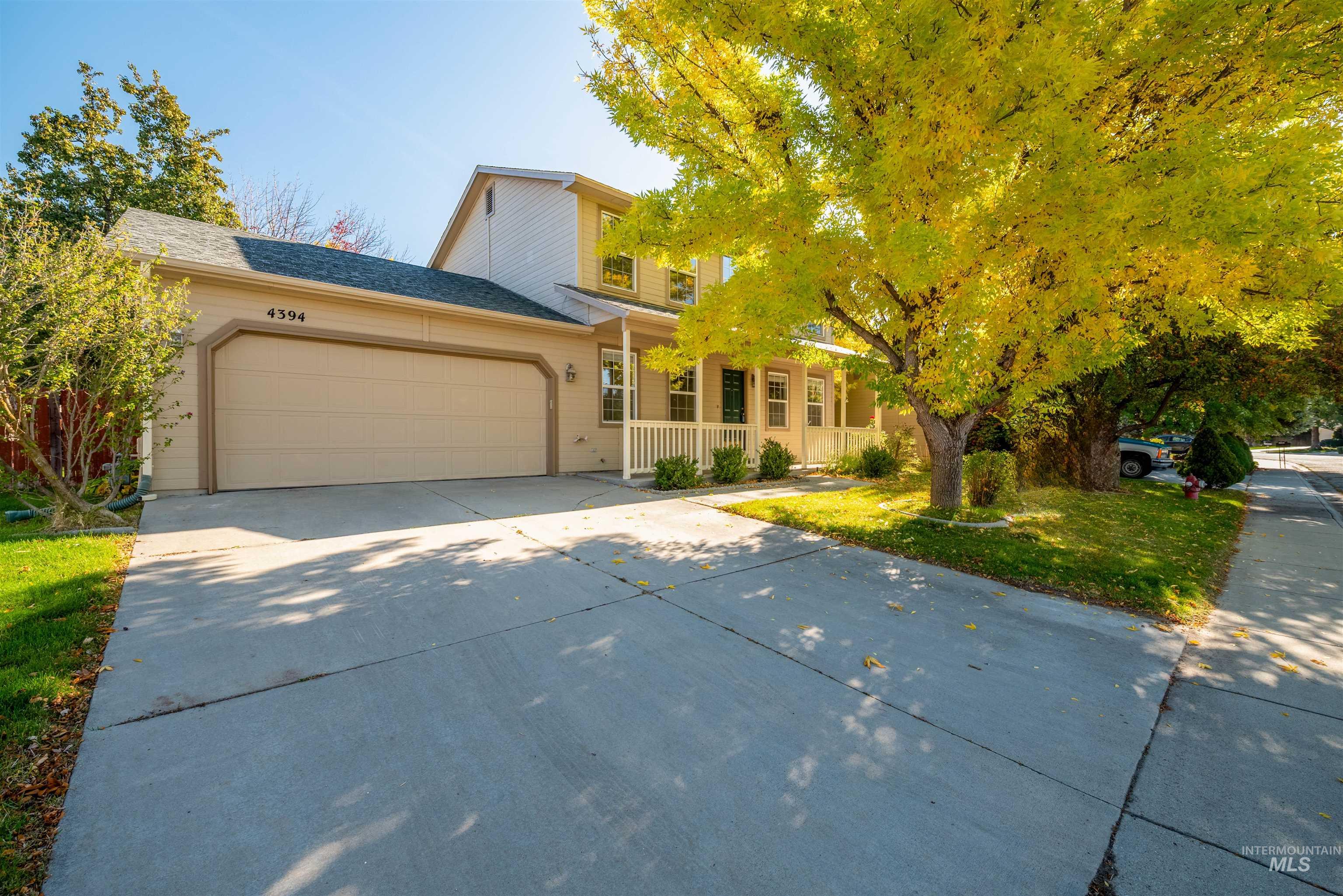 4394 S Silverwood Place Property Photo 4