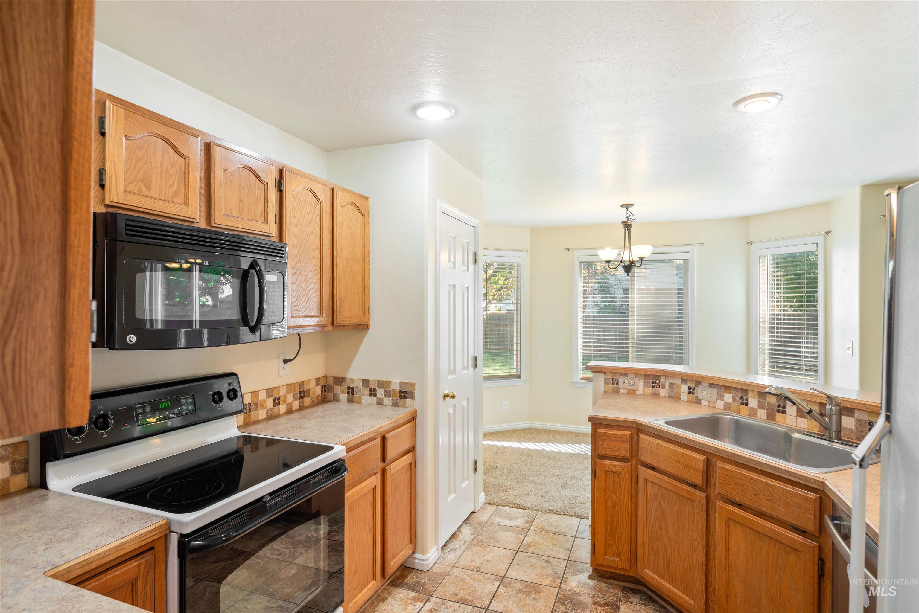 4394 S Silverwood Place Property Photo 15