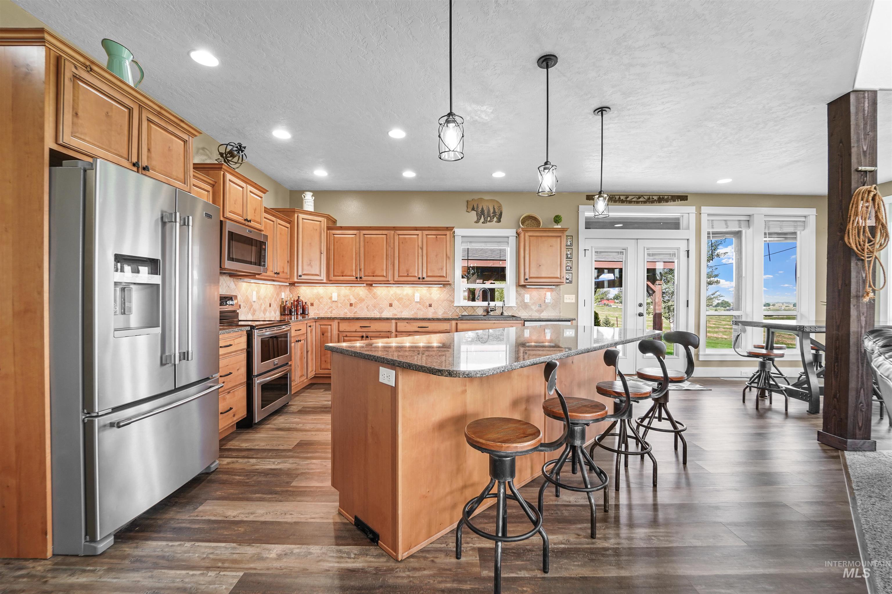 7065 Mustang Lane Property Photo 7