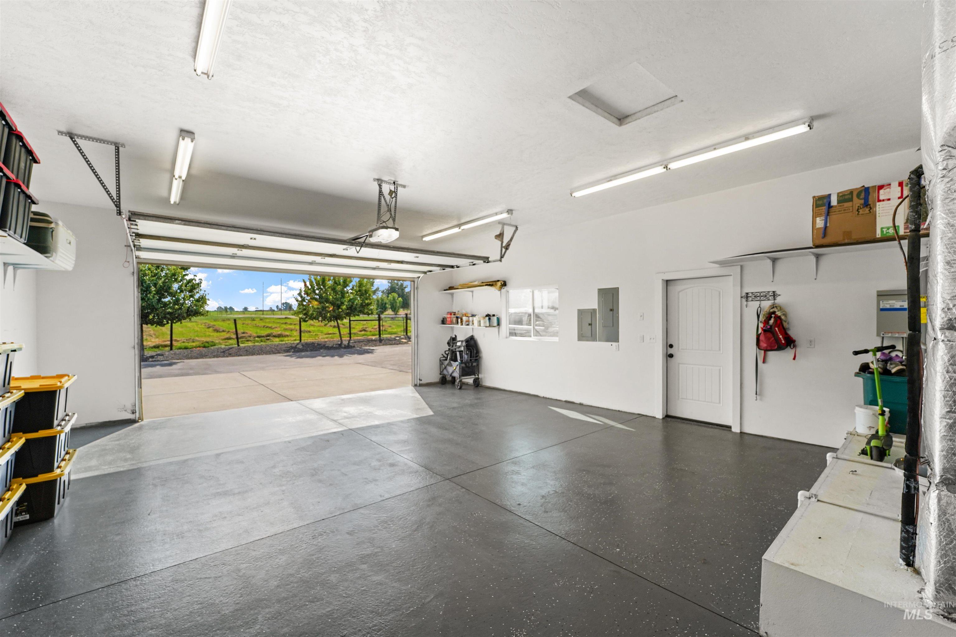 7065 Mustang Lane Property Photo 28