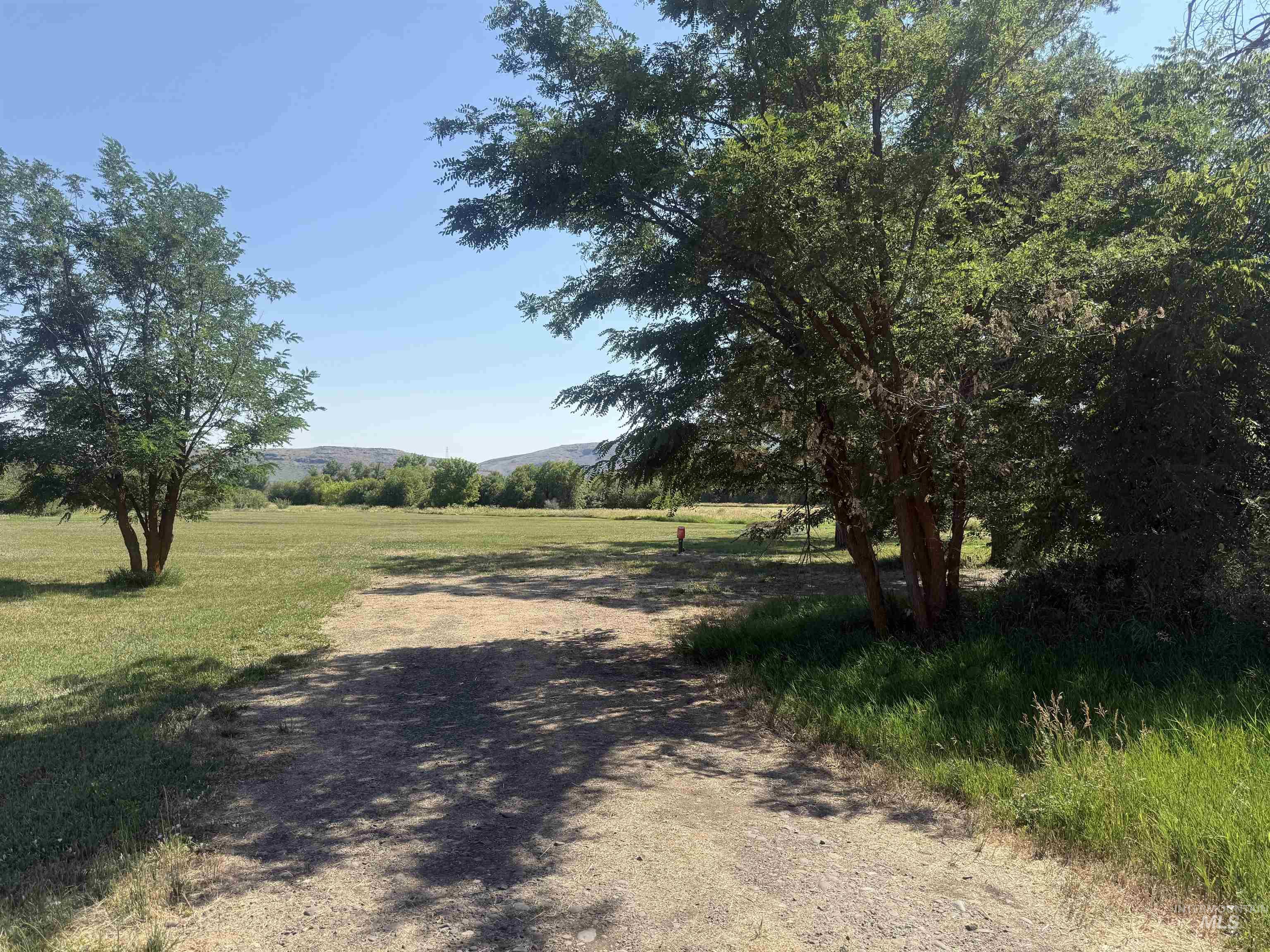 2925 S Hwy 71 Property Photo 2