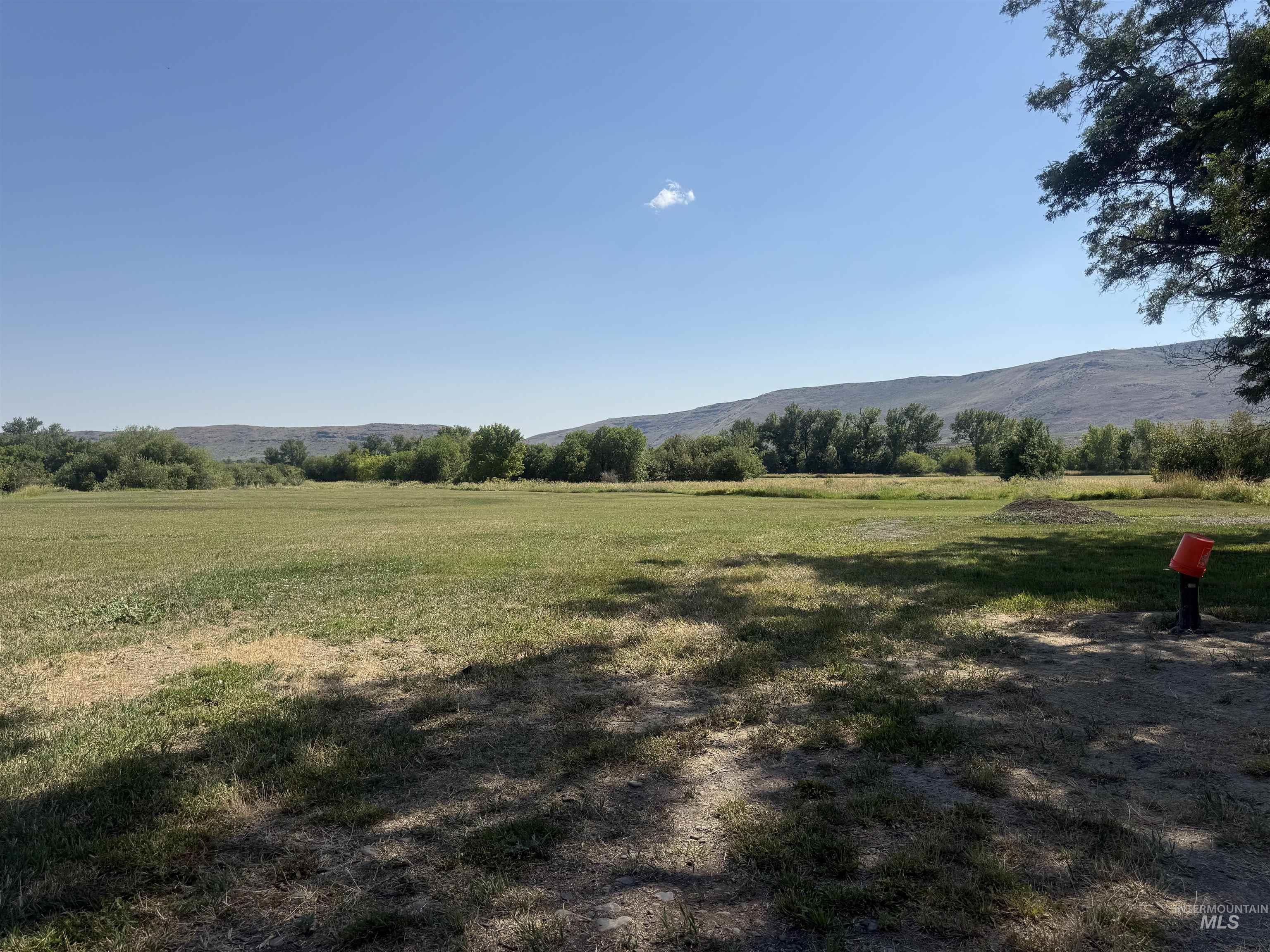2925 S Hwy 71 Property Photo 14